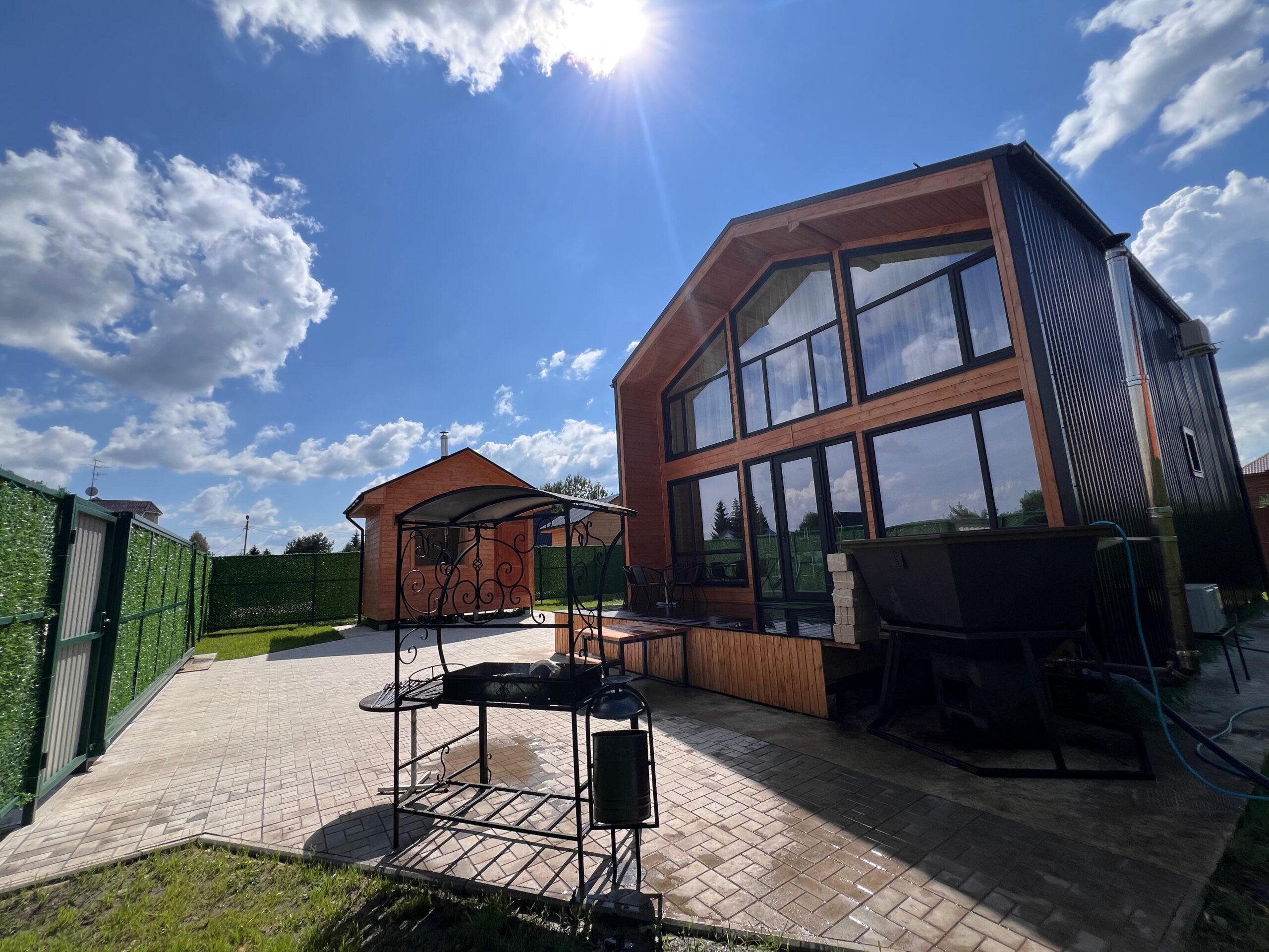 2cbbec2f-d037-46f5-ba5e-f98a3e3b6038