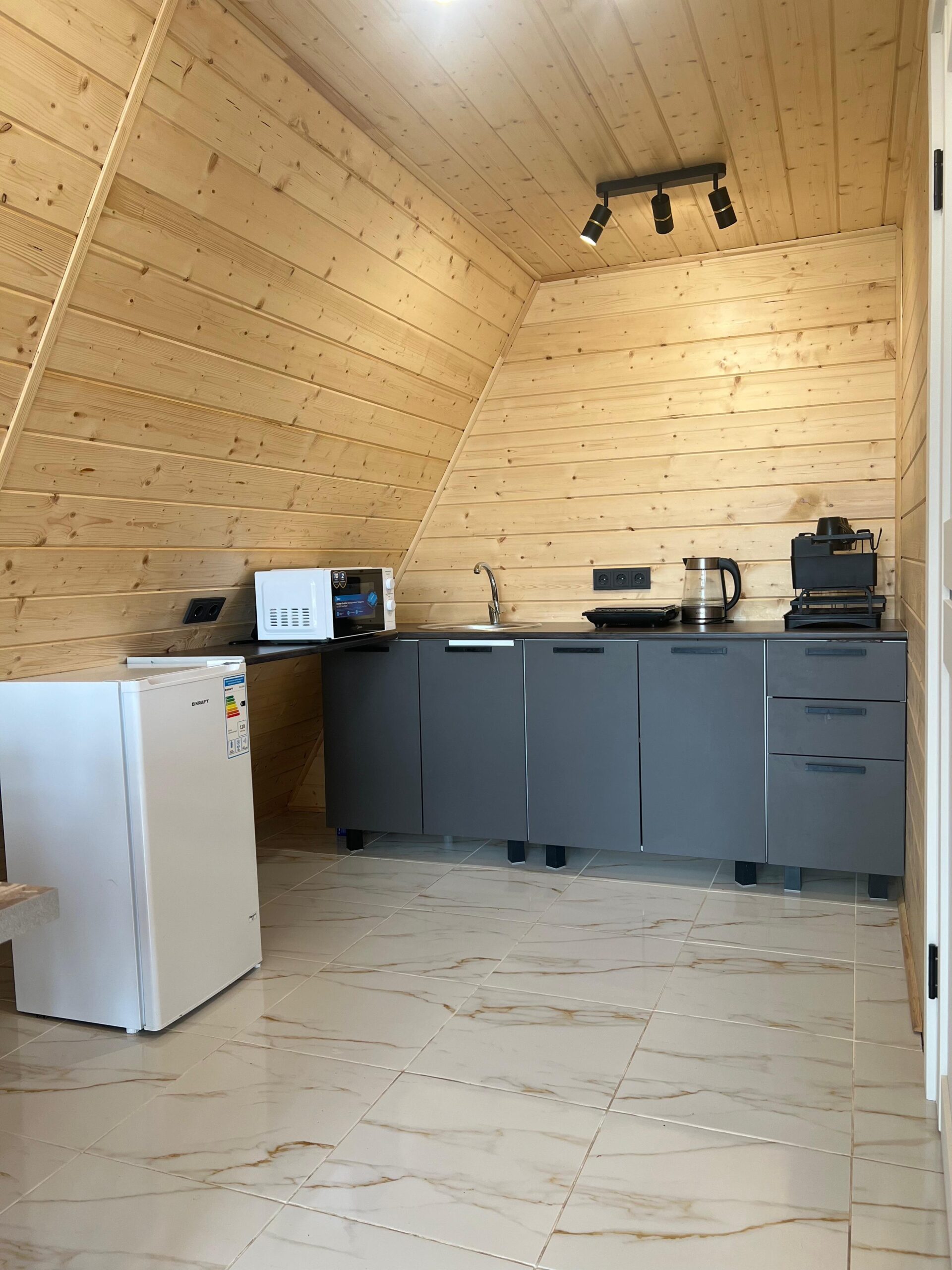 5e105d02-fddb-4533-bc0f-c61ab8cc3fbb