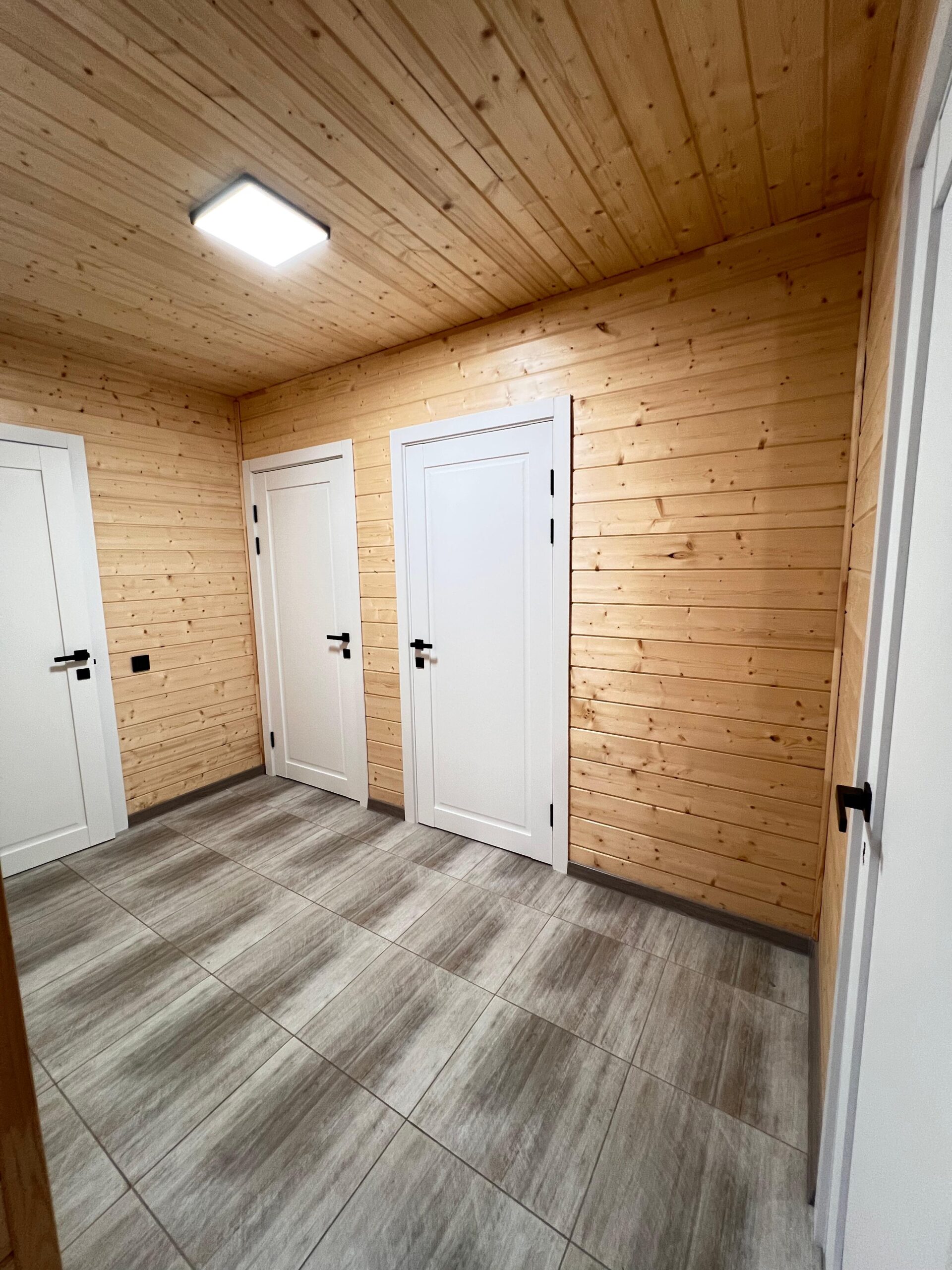 e5331653-a294-47a3-bf13-42f172f17f2f