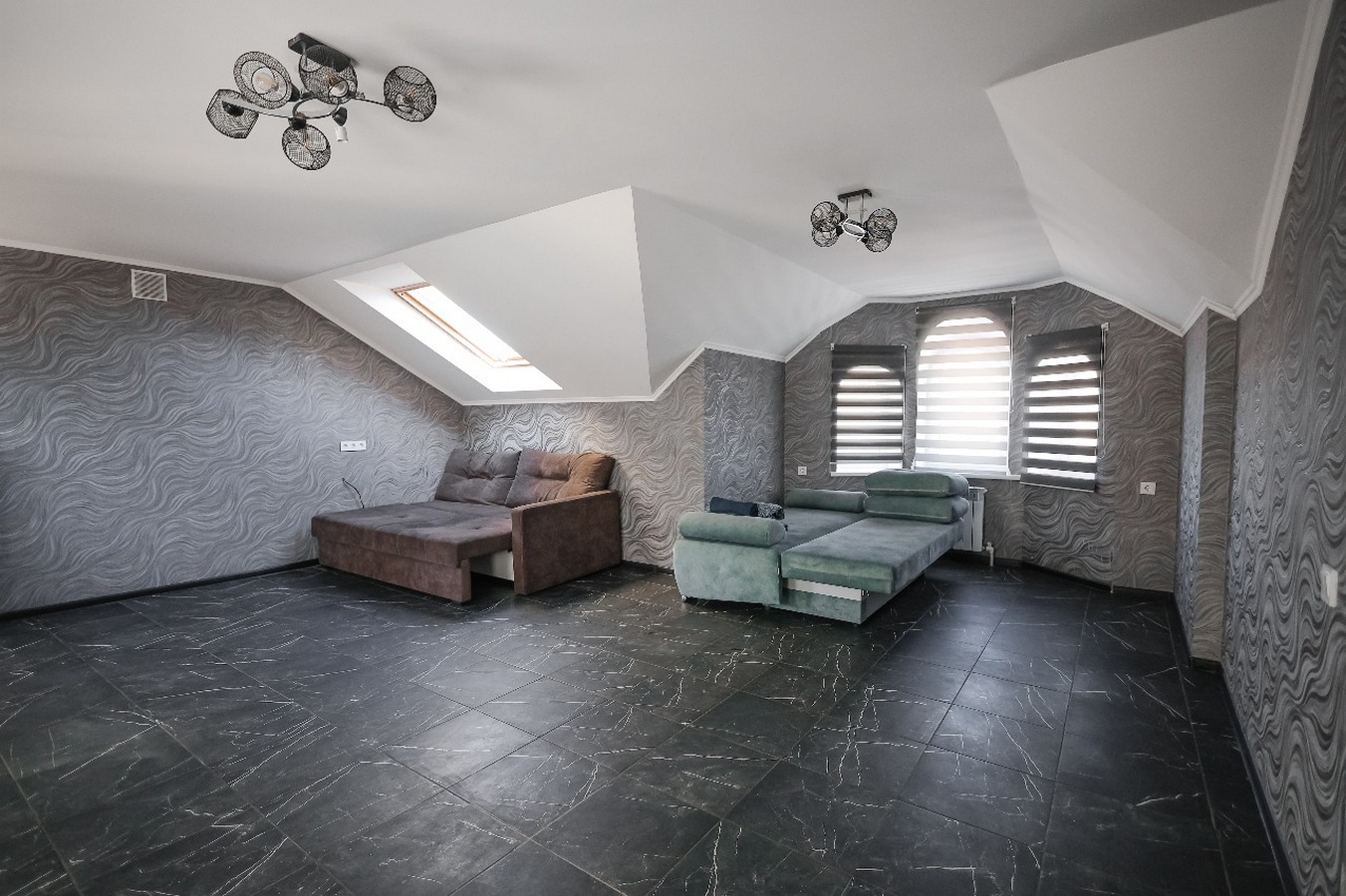 img-20250409-wa0105-1