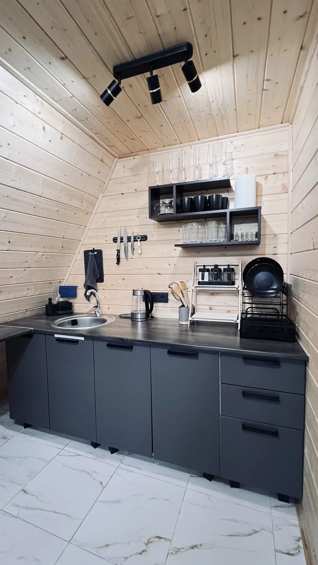 520bfdd0-0593-49c0-8e69-99f95ec3a1e6