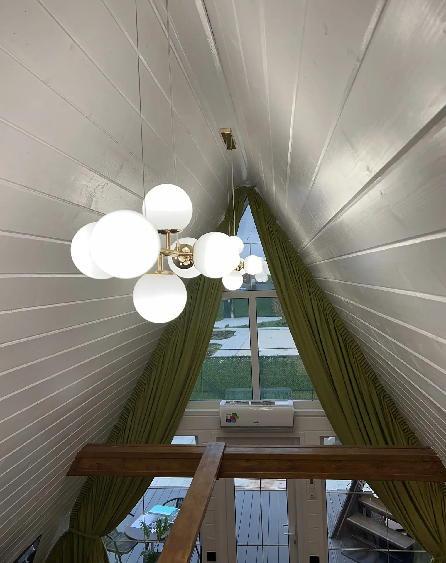 8305de90-8348-434c-96e2-f4836b24eec5